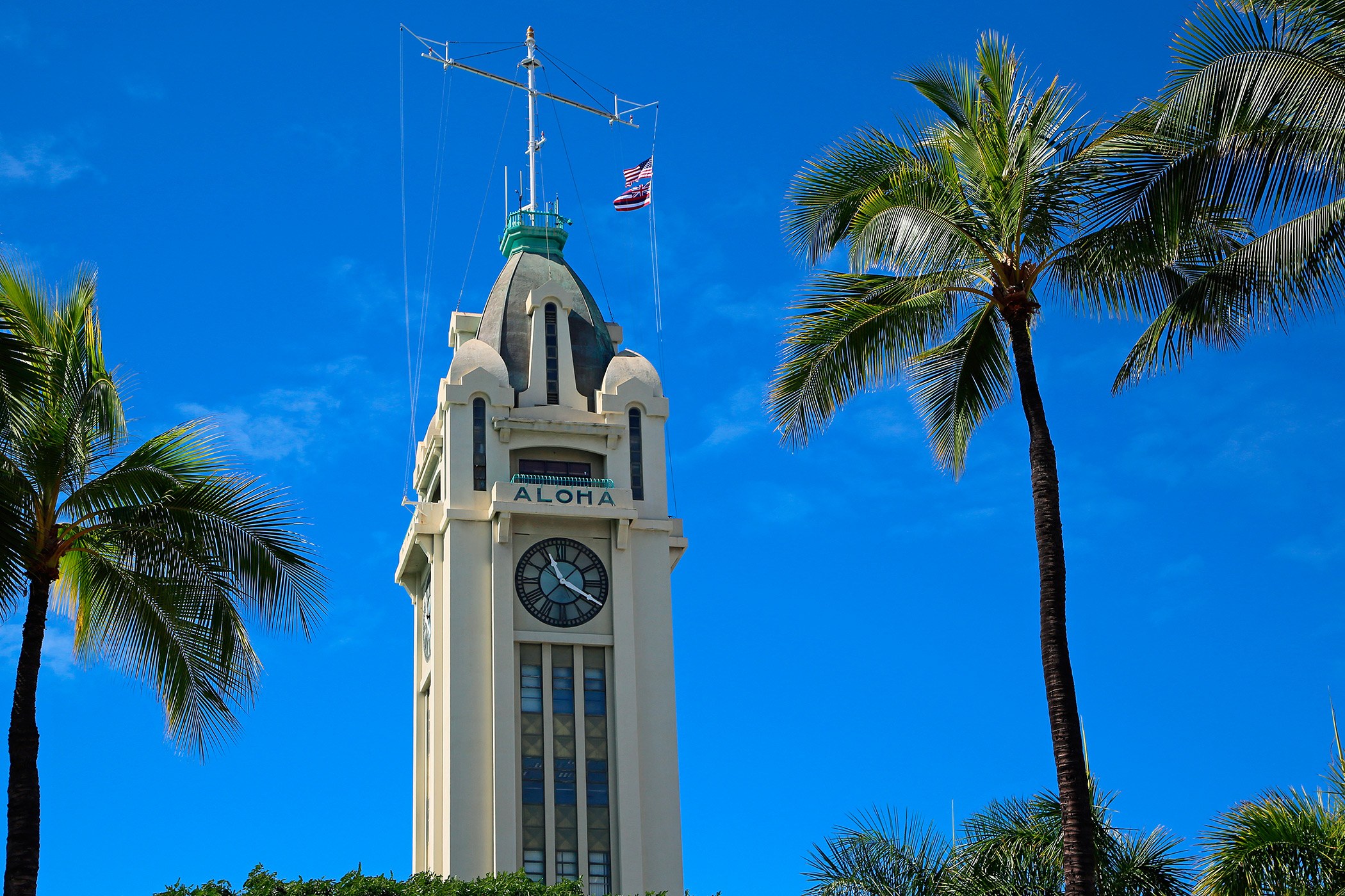 aloha-tower-oahu.jpg